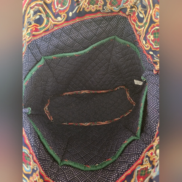 Vera Bradley Tote - Picture 3 of 8